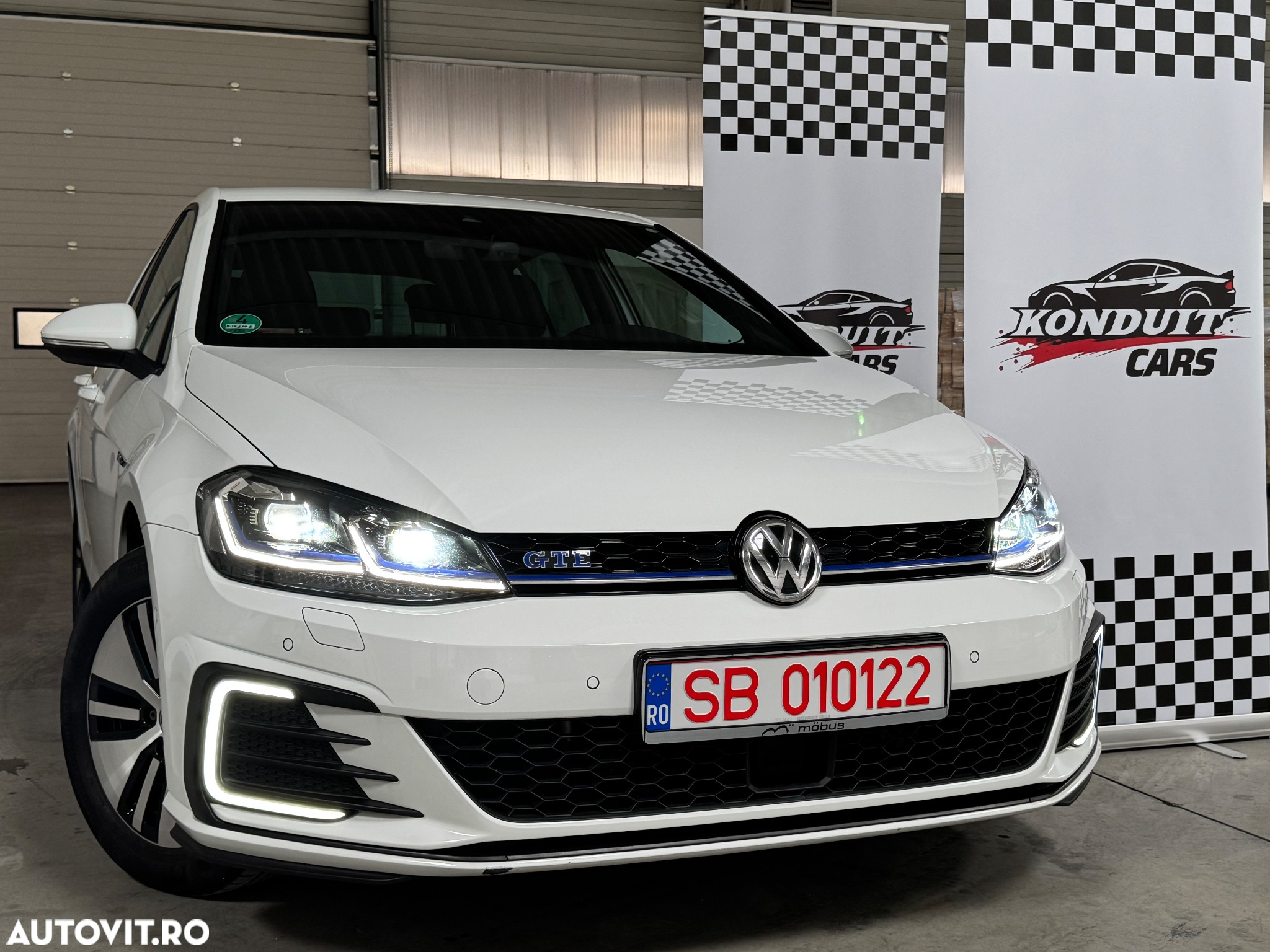 Volkswagen Golf 1.4 GTE Plug-In-Hybrid DSG - 3