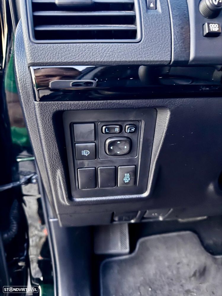 Toyota Land Cruiser 2.8 D-4D Auto Executive - 29