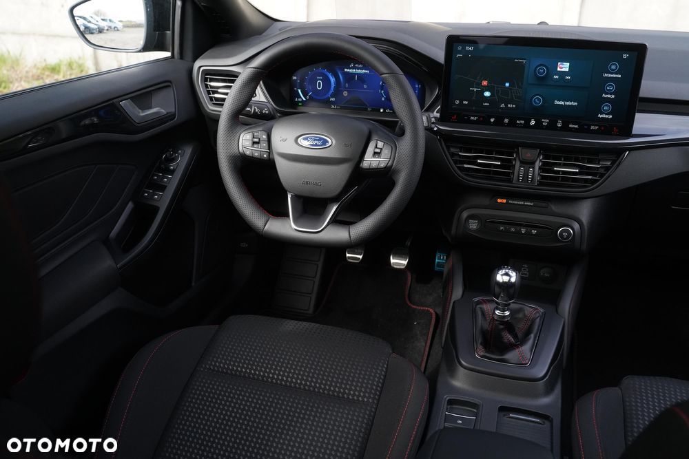 Ford Focus 1.0 EcoBoost mHEV ST-Line X - 25