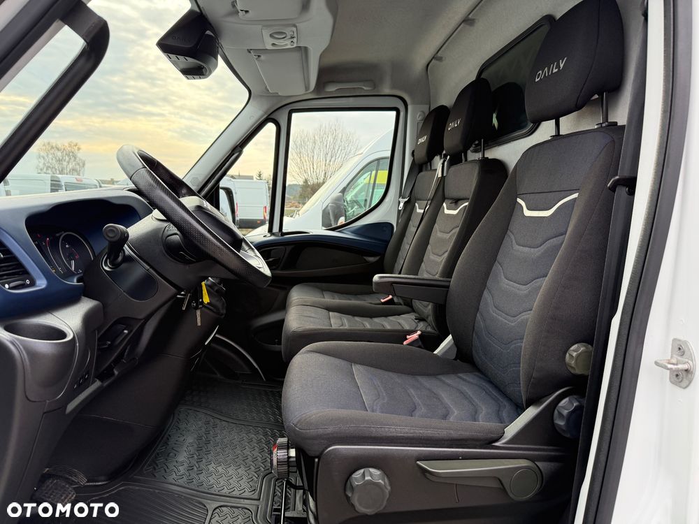 Iveco 2021/Daily 35-180VP/ 3.0 180KM/Poduszki/furgon Maxi/PDC/Radio DAB/Tempomat/hak 3,5T - 19