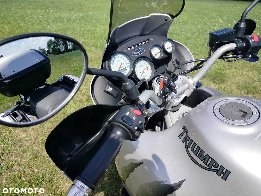 Triumph Tiger - 4