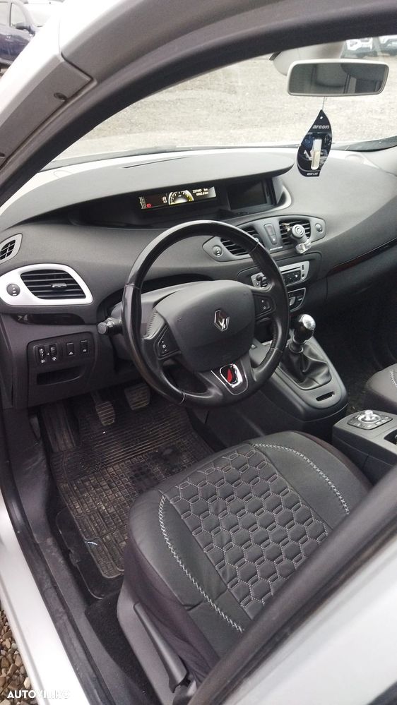 Renault Scenic - 6