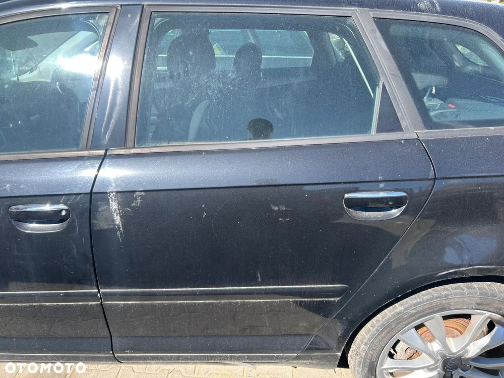 DRZWI PRAWY LEWY TYŁ KOMPLETNE AUDI A3 8P LIFT SPORTBACK - 1