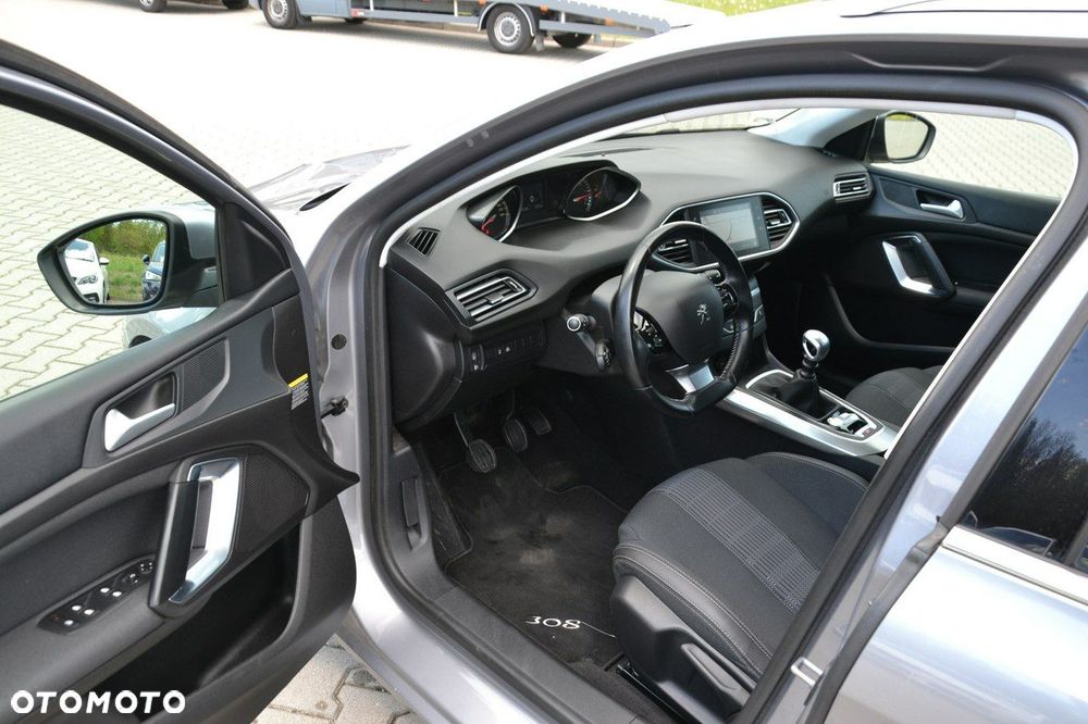 Peugeot 308 - 12