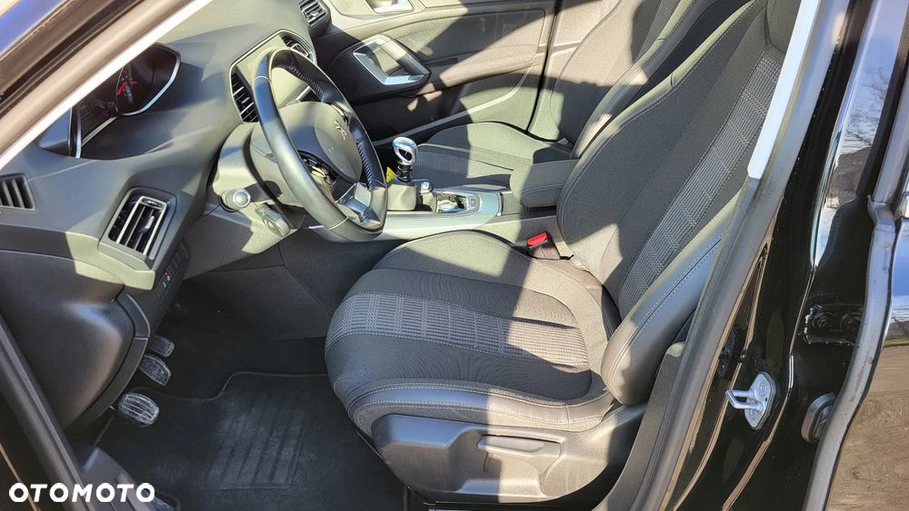 Peugeot 308 BlueHDi FAP 130 Stop & Start Allure - 11