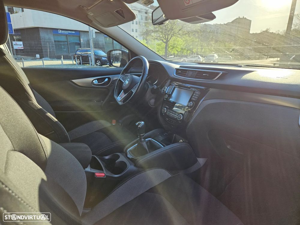 Nissan Qashqai 1.5 dCi N-Connecta Business - 12