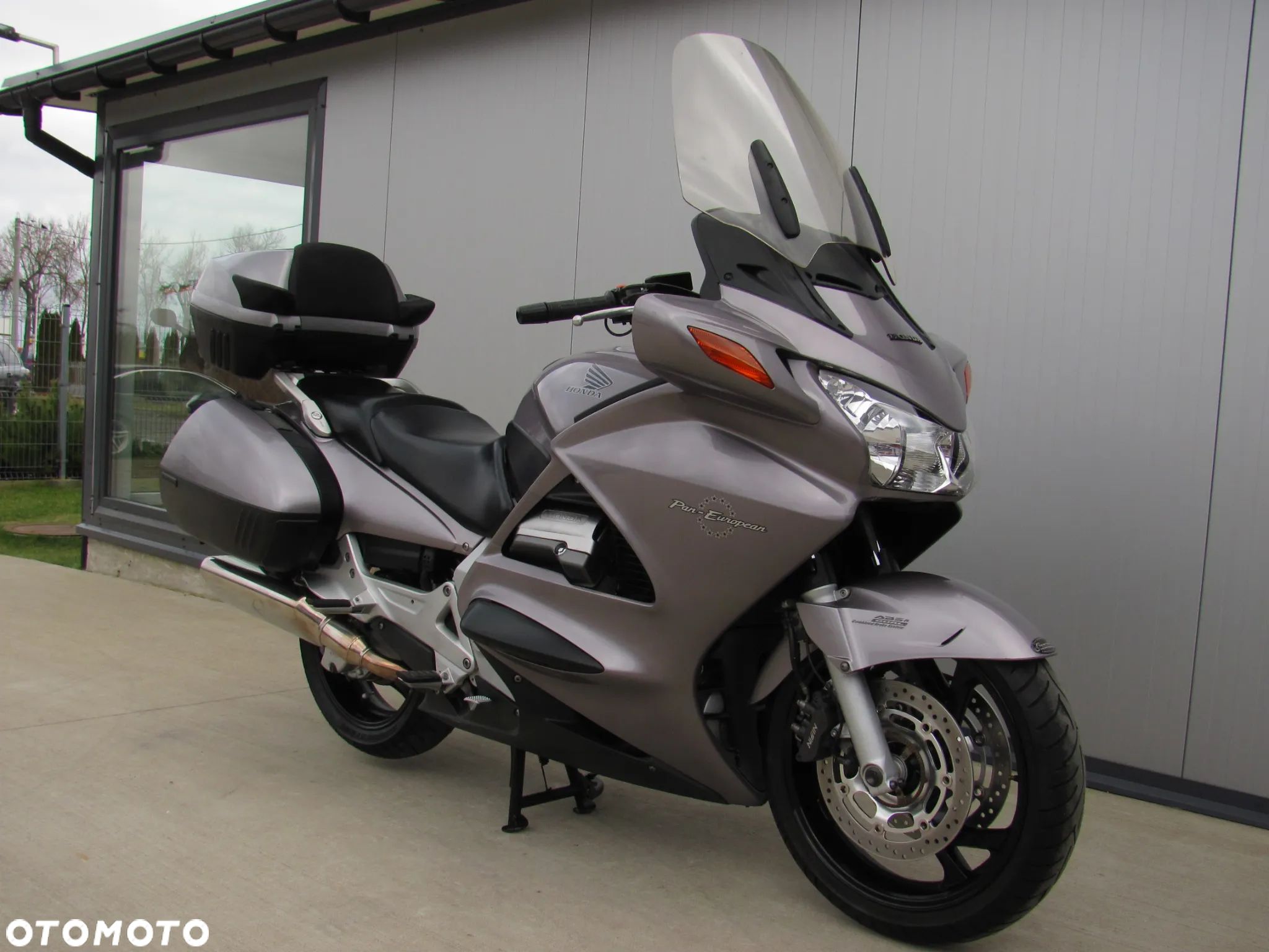 Honda ST - 1