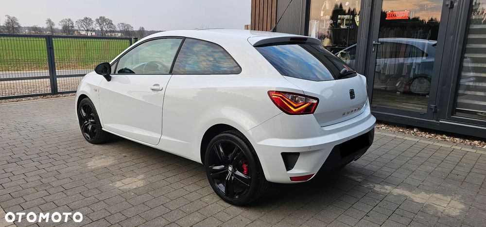 Seat Ibiza SC 1.4 TSI DSG Cupra - 3