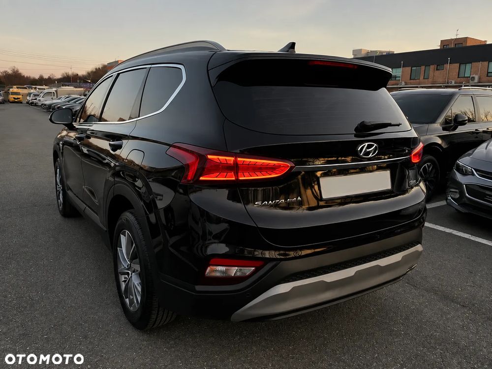 Hyundai Santa Fe - 4