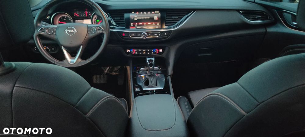 Opel Insignia 2.0 CDTI automatik Business Innovation - 24