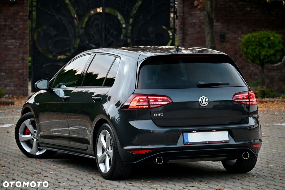 Volkswagen Golf GTI BlueMotion Technology - 17