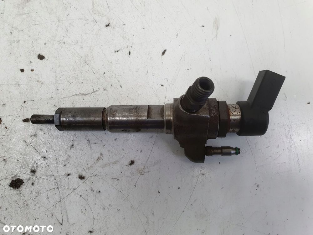 Volvo C30 1.6 D2 WTRYSKIWACZ wtrysk 9674973080 - 4