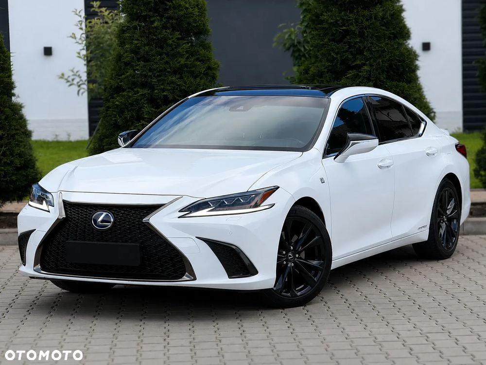 Lexus ES 300h F Sport - 1