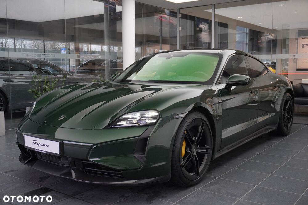 Porsche Taycan Turbo S - 4