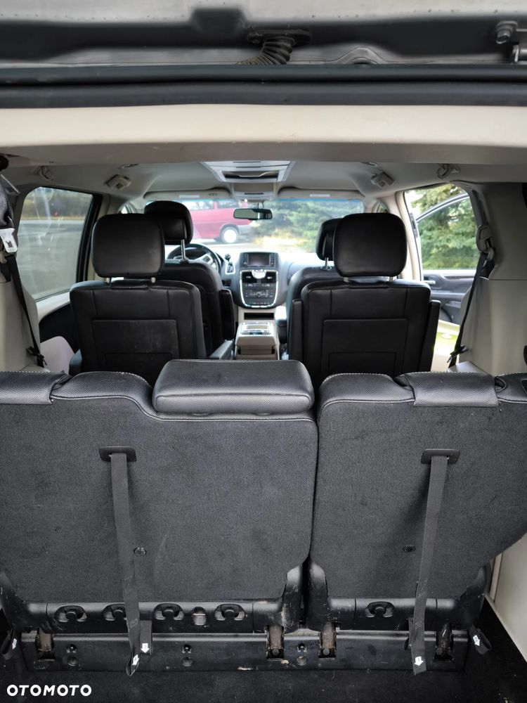 Chrysler Town & Country 3.6 Touring - 7