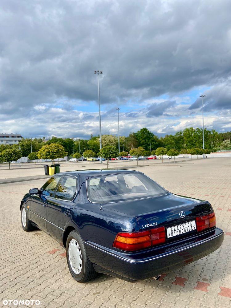 Lexus LS - 3