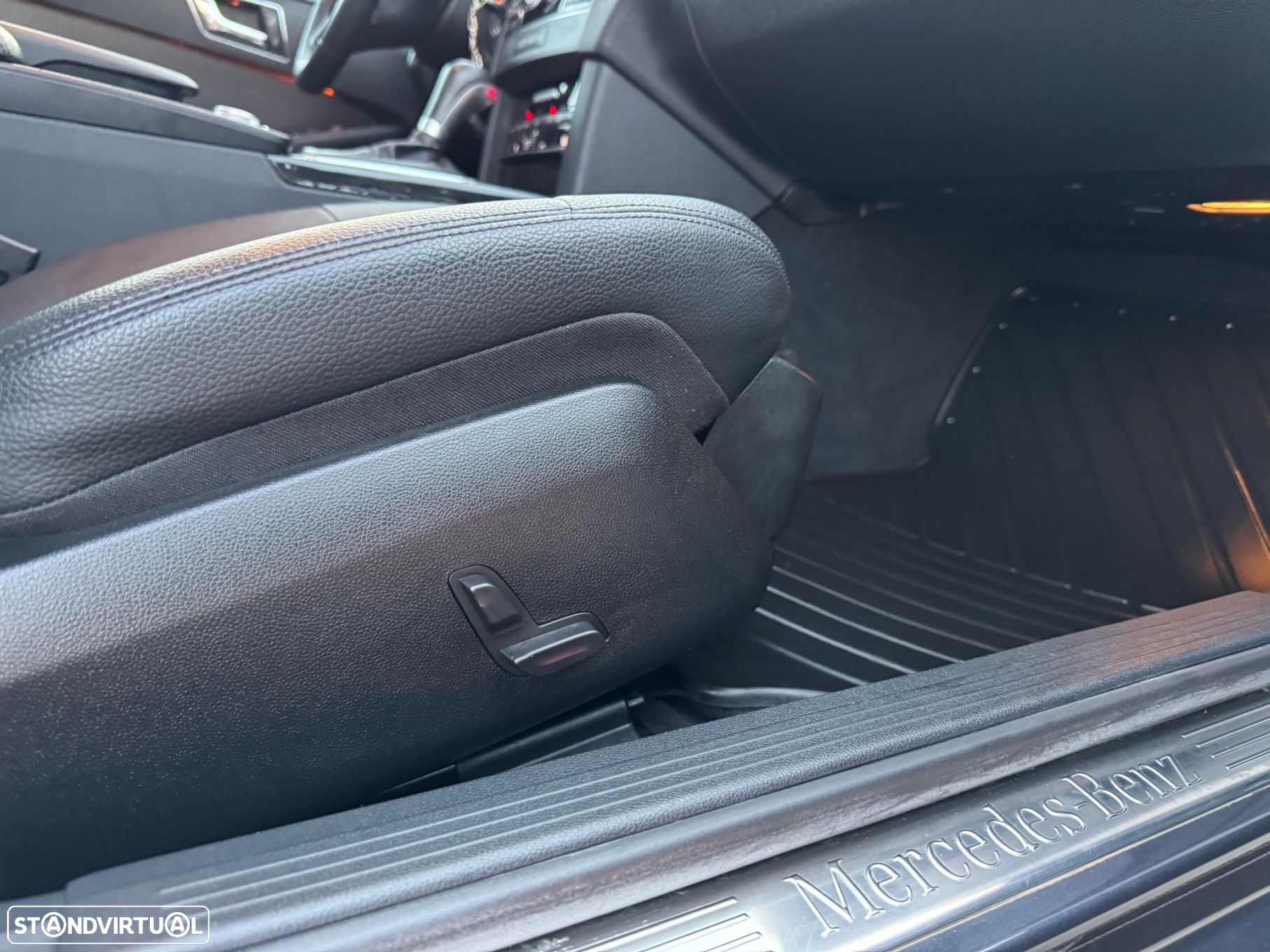 Mercedes-Benz E 220 CDi Avantgarde BlueEfficiency Auto. - 24