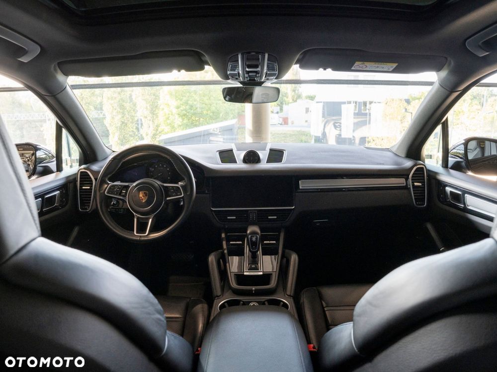 Porsche Cayenne Platinum Edition - 21