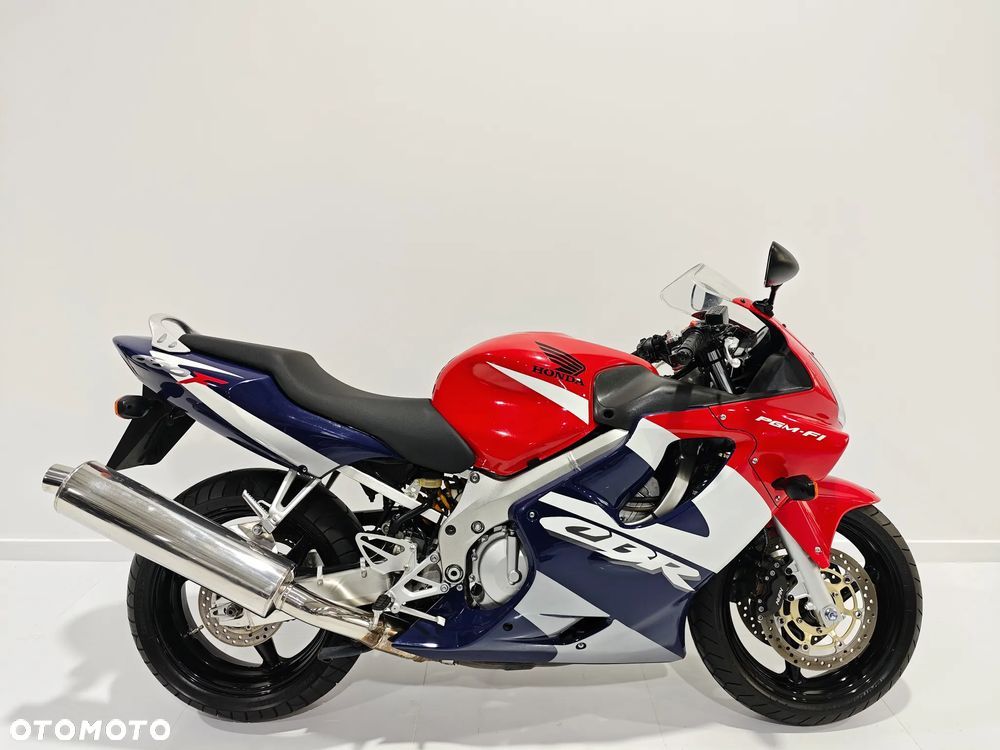 Honda CBR - 1