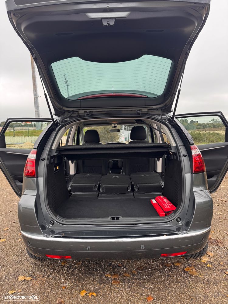 Citroën C4 Picasso 1.6 e-HDi FAP EGS6 Exclusive - 28