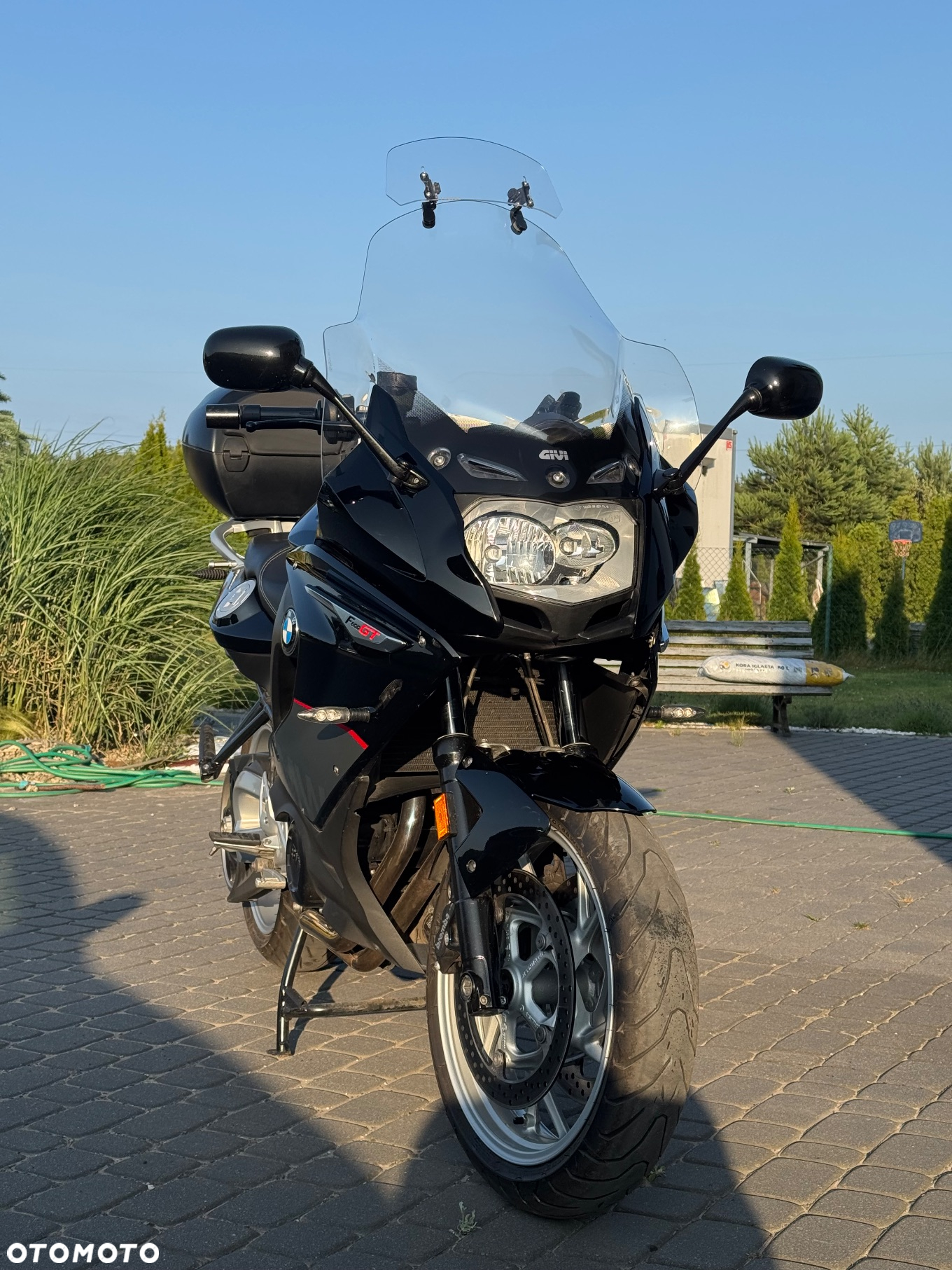BMW F - 4
