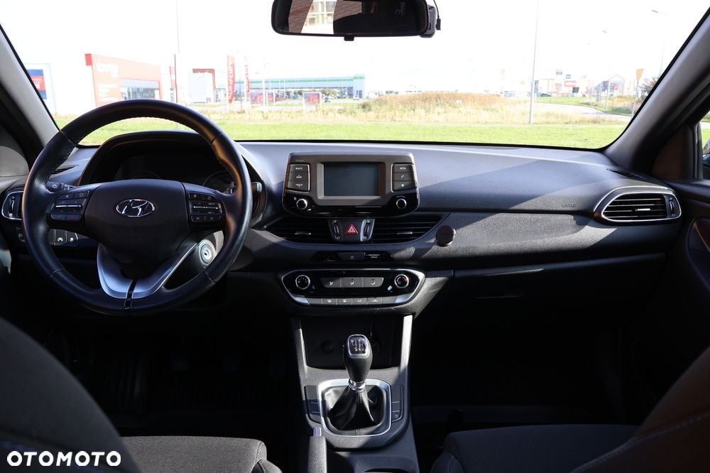 Hyundai i30 1.4 GO - 21