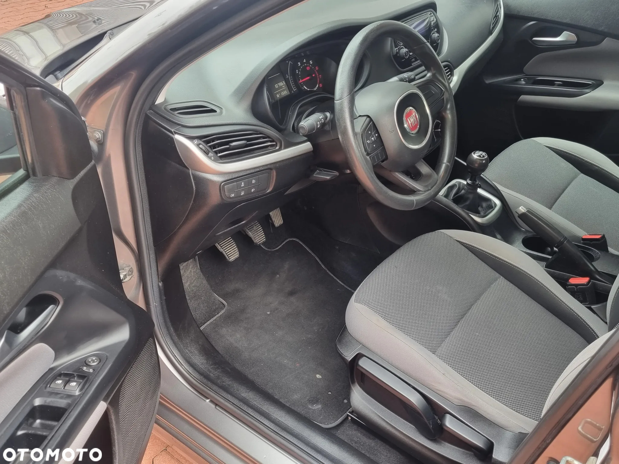 Fiat Tipo 1.4 16v Easy - 13