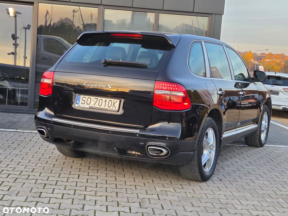 Porsche Cayenne - 11