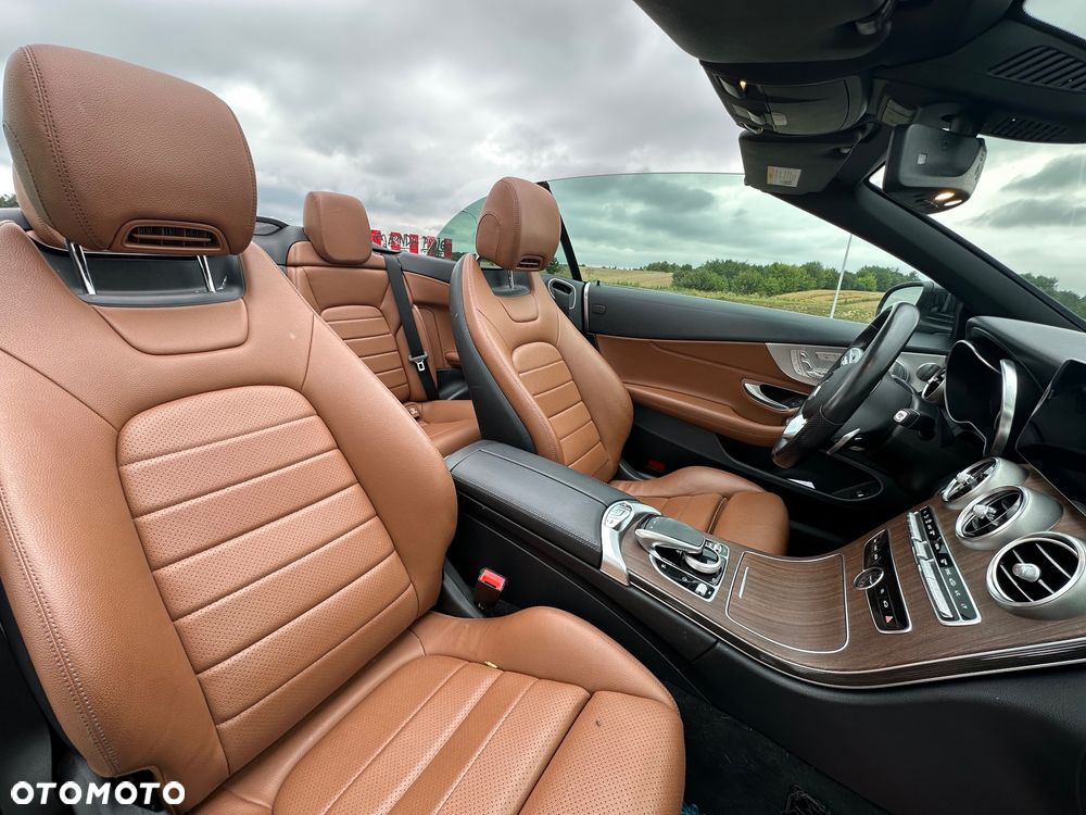 Mercedes-Benz Klasa C 300 9G-TRONIC - 5