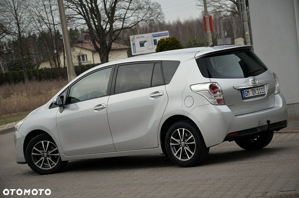Toyota Verso - 8