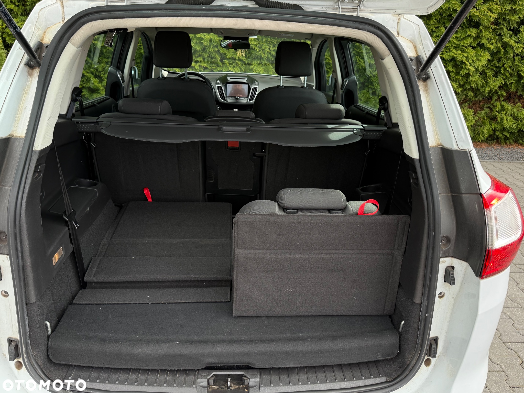 Ford Grand C-MAX - 10