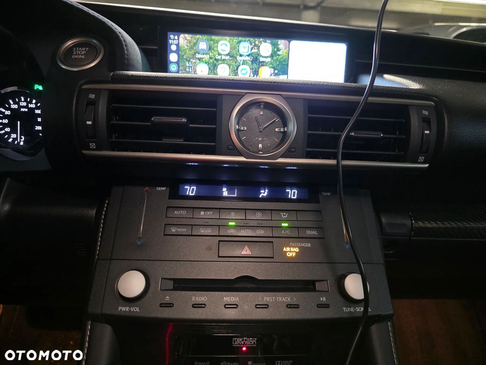 Lexus RC F Carbon - 27