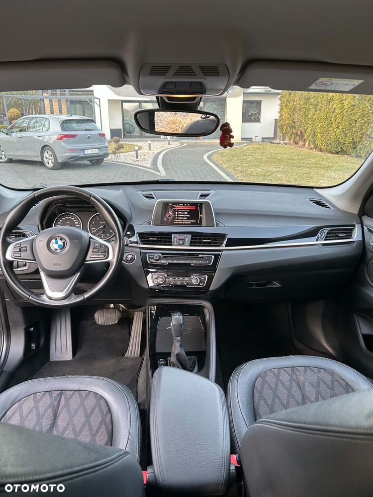 BMW X1 sDrive18d xLine - 8
