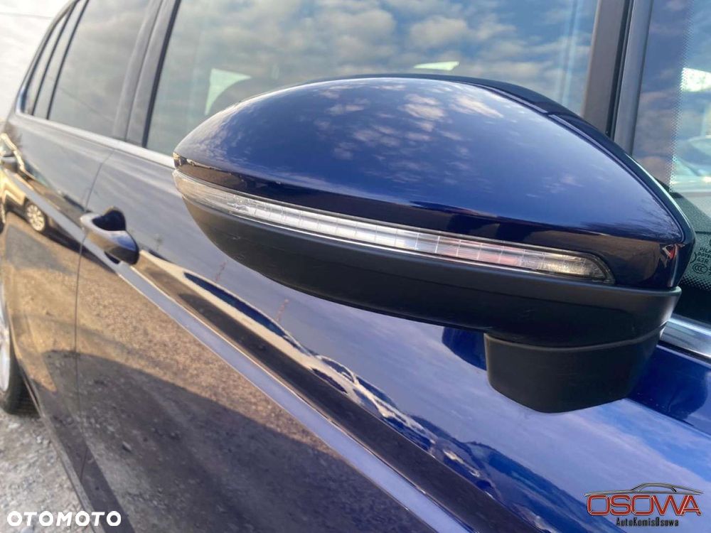 Volkswagen Touran - 16