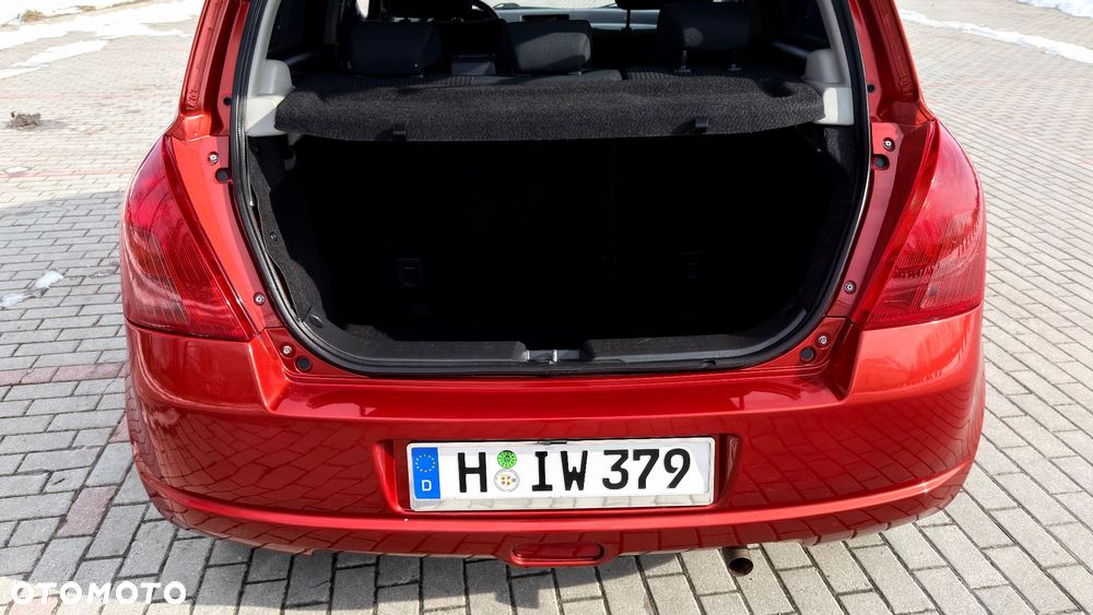 Suzuki Swift 1.3 Limited 25 - 26