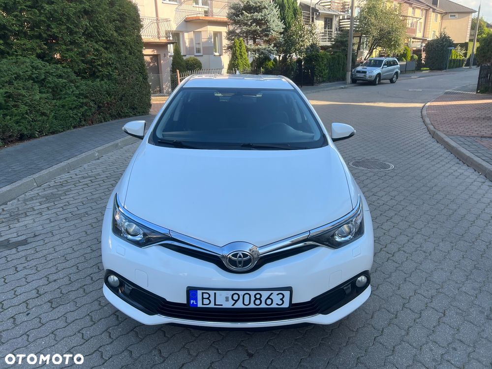 Toyota Auris 1.6 Valvematic Comfort - 2