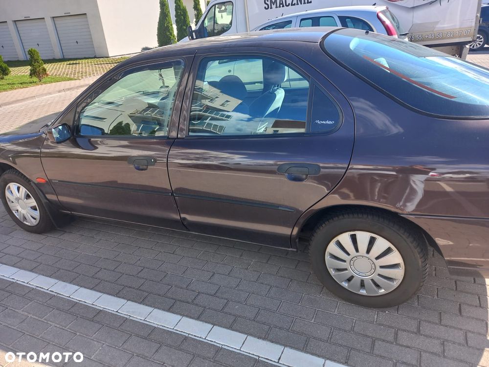 Ford Mondeo - 4