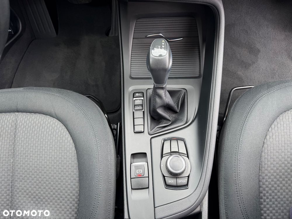BMW X1 sDrive18i - 10