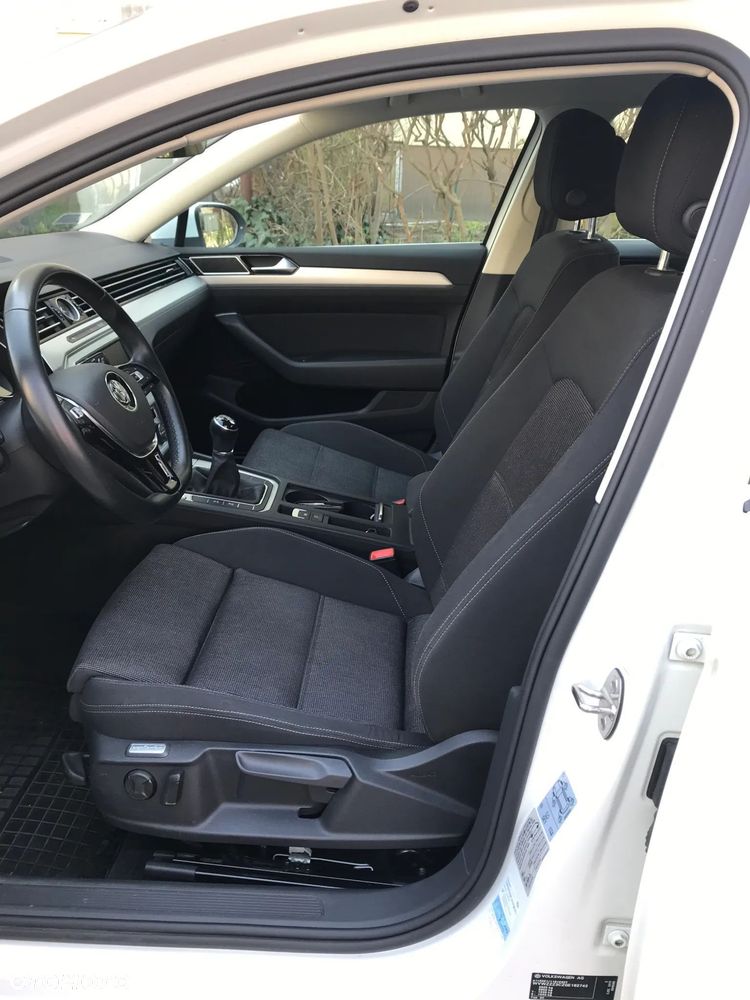 Volkswagen Passat 1.8 TSI BMT Comfortline - 8