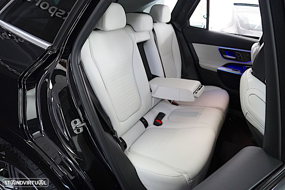 Mercedes-Benz GLC 300 e 4Matic 9G-TRONIC Edition AMG Line - 25