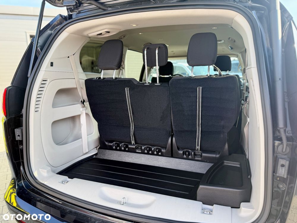 Chrysler Pacifica - 17