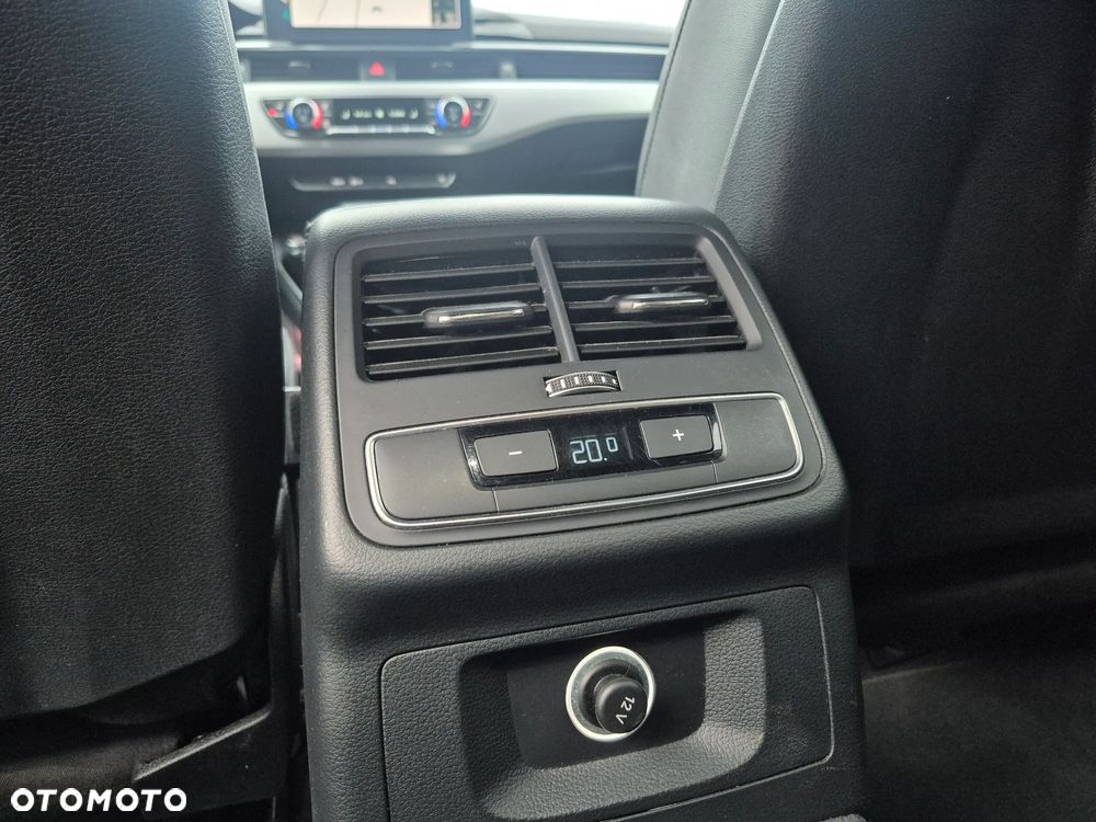 Audi A4 Avant 35 TFSI mHEV S Line S tronic - 19