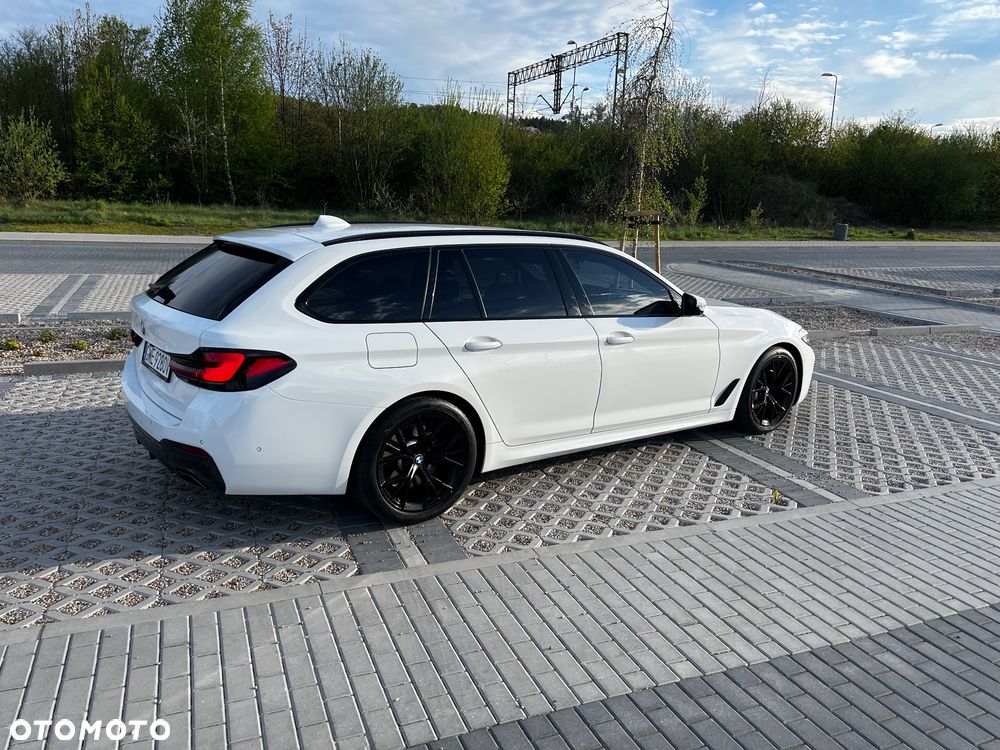 BMW Seria 5 520d mHEV M Sport sport - 14