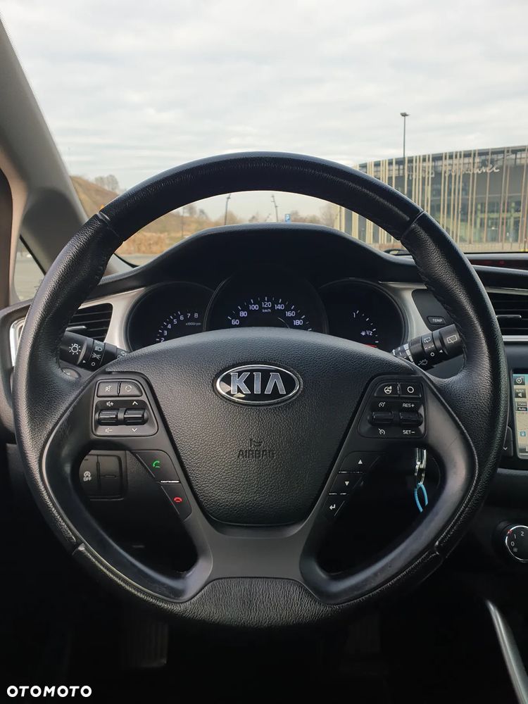 Kia Ceed 1.6 GDI Platinum Edition - 6