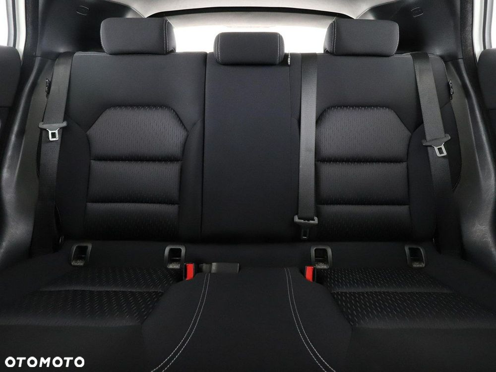 Infiniti Q30 - 19