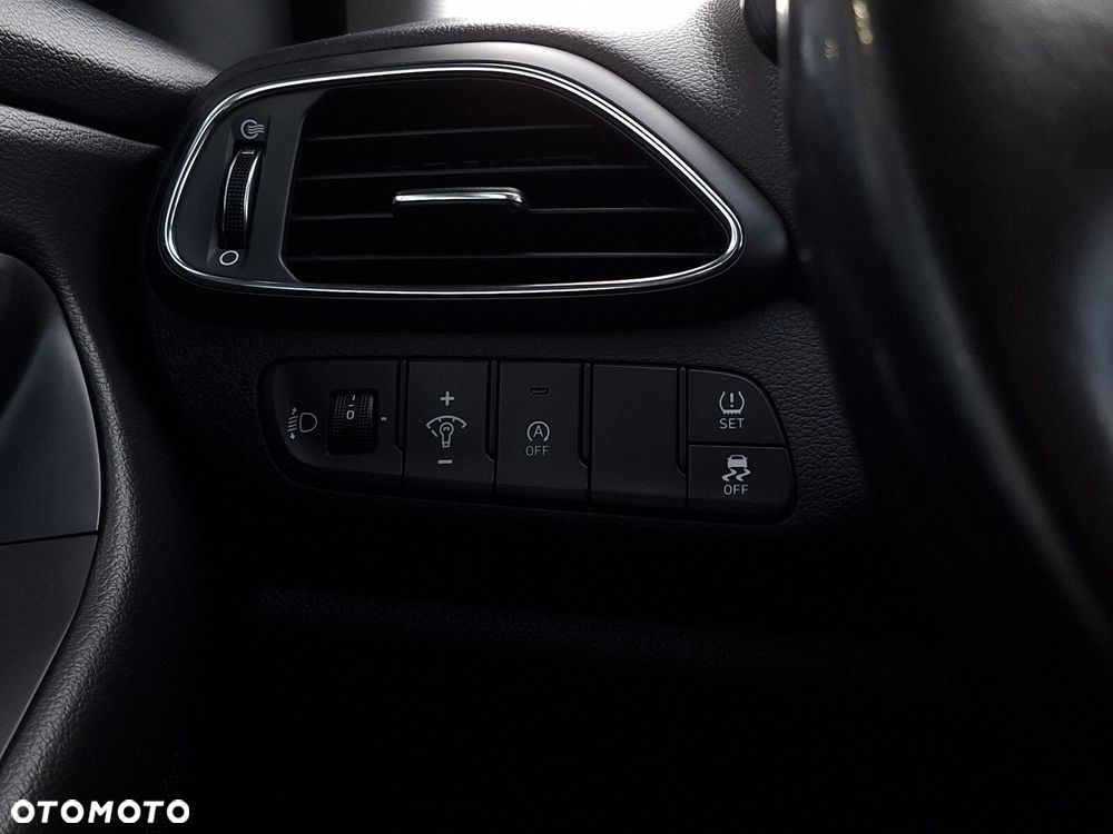 Hyundai i30 1.0 T-GDI Modern - 18