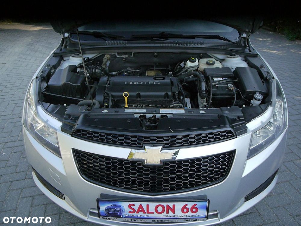 Chevrolet Cruze - 27