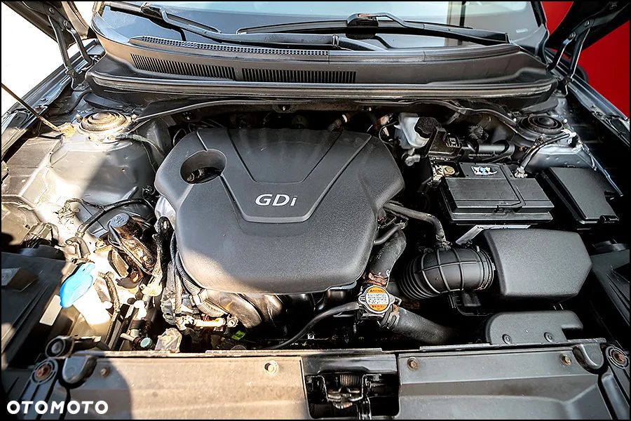 Hyundai Veloster - 37