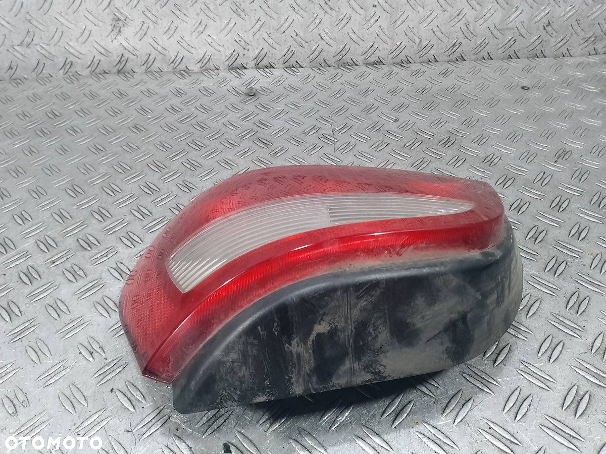 LAMPY TYŁ KOMPLET RENAULT MEGANE I 7700428320  7700428321 HATCHBACK - 4