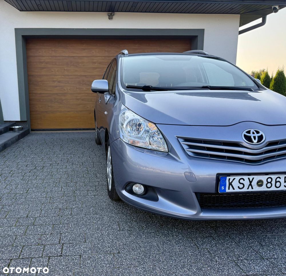 Toyota Verso - 8